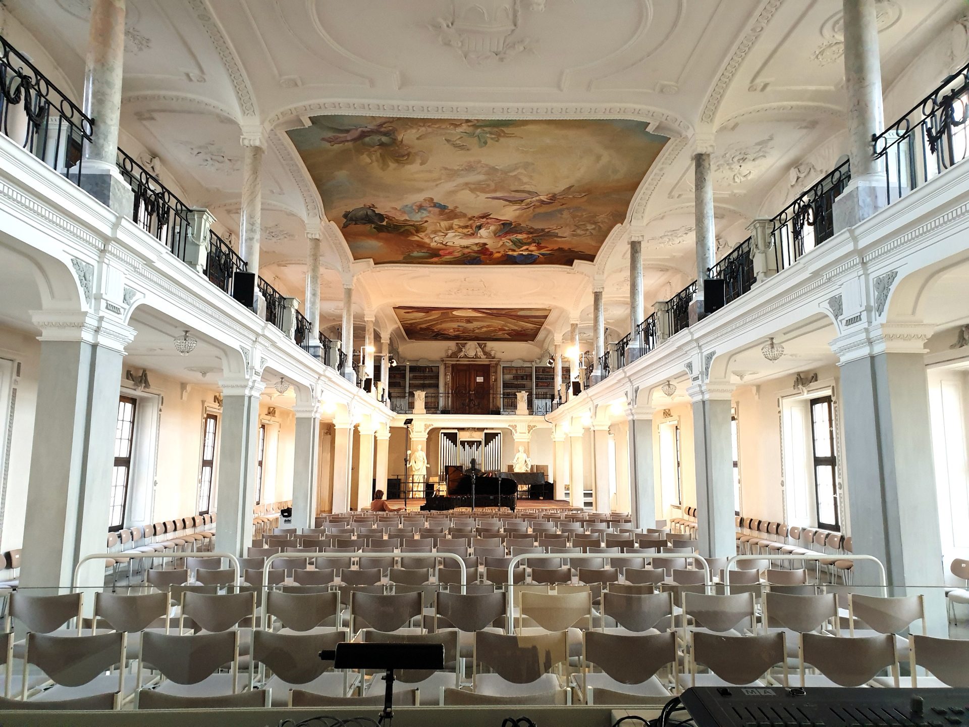 Cybele Studio on the road – historic library hall (Ochsenhausen Monastery) during a solo piano production of works by Jean-Pierre Leguay, performed by the pianist Sabine Sauer