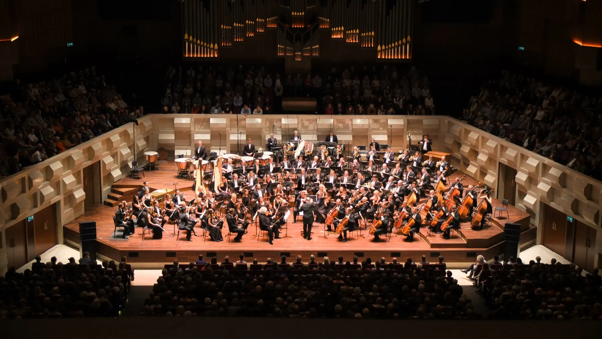 Während des Konzerts - große Mehrkanal-Produktion im großen Saal von De Doelen (Rotterdam) mit dem Rotterdam Philharmonic Orchestra
