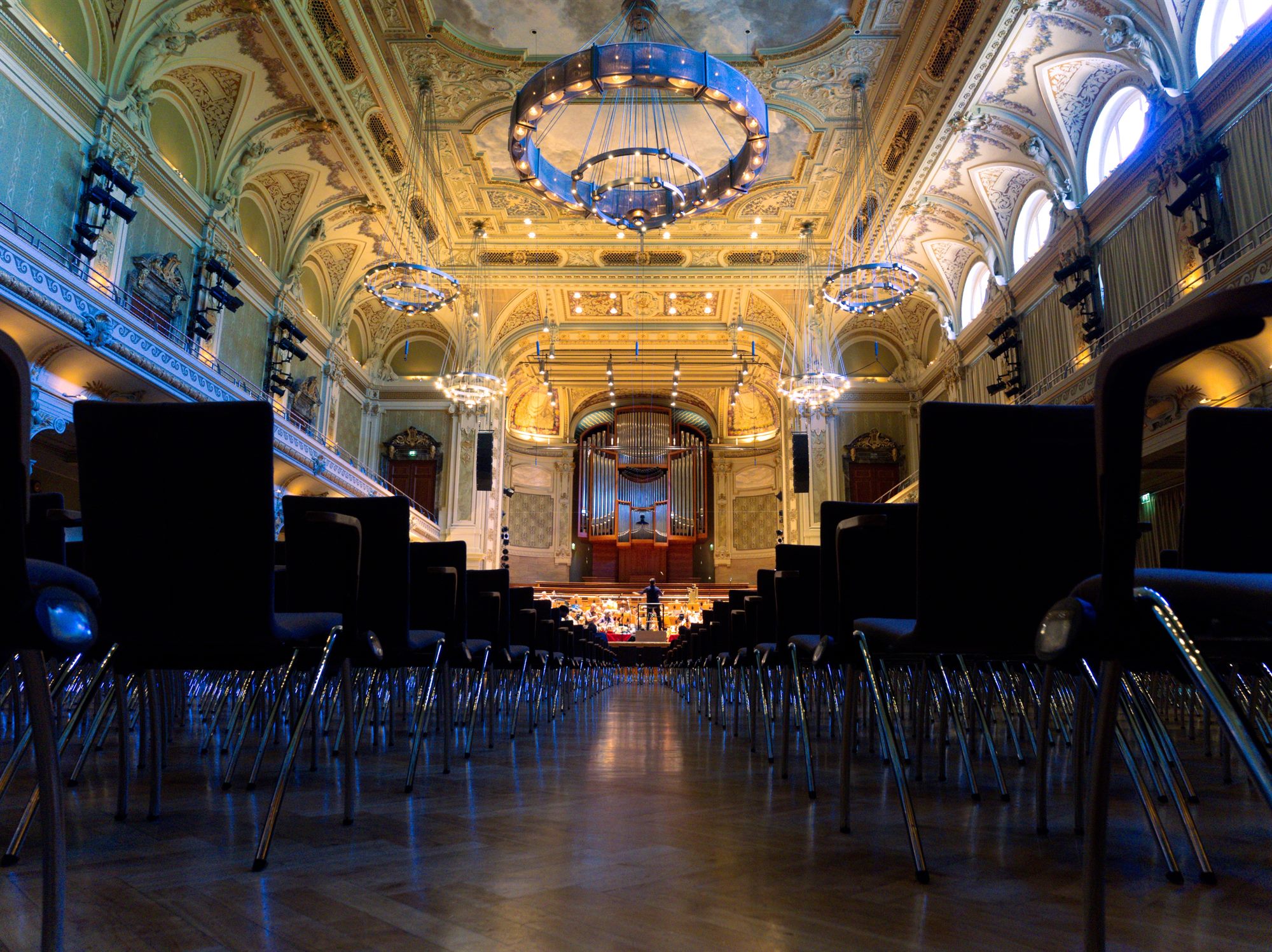 Cybele Studio on the road - Historische Stadthalle (Wuppertal) während einer Live-Produktion der SAI-Symphony von Mike Herting mit dem Sinfonieorchester Wuppertal